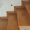 Καρφωτή σκάλα από ντουσιέ στο Πικέρμι